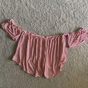 Mossimo off the shoulder crop top, size XL